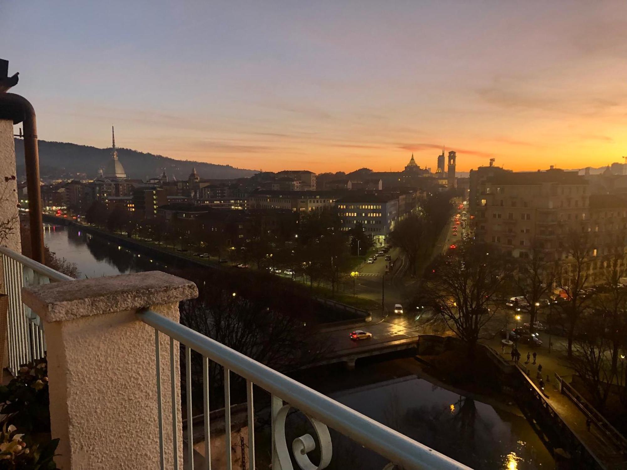 Attico Ellen Terrazza Con Vista Leilighet Torino Eksteriør bilde