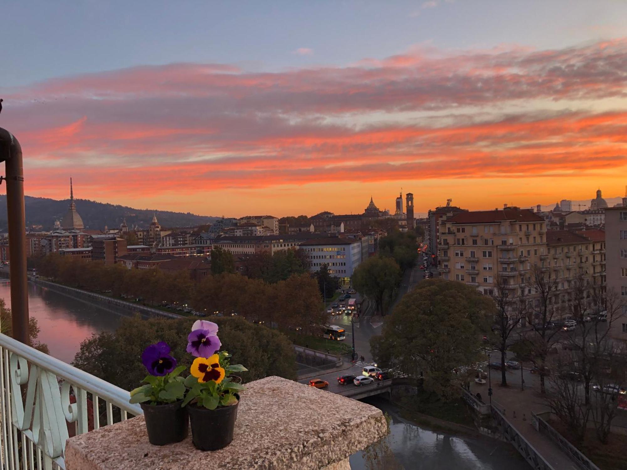 Attico Ellen Terrazza Con Vista Leilighet Torino Eksteriør bilde